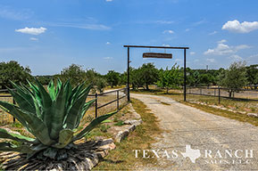 Hill Country ranch sale 30 acres, Comal county image 1
