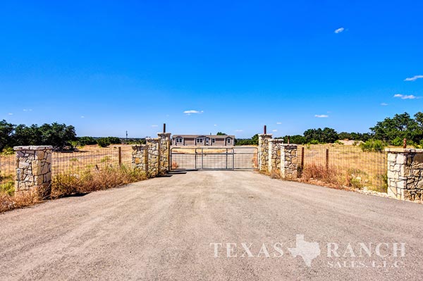 Sutton County 497 Acre Ranch Image Gallery.